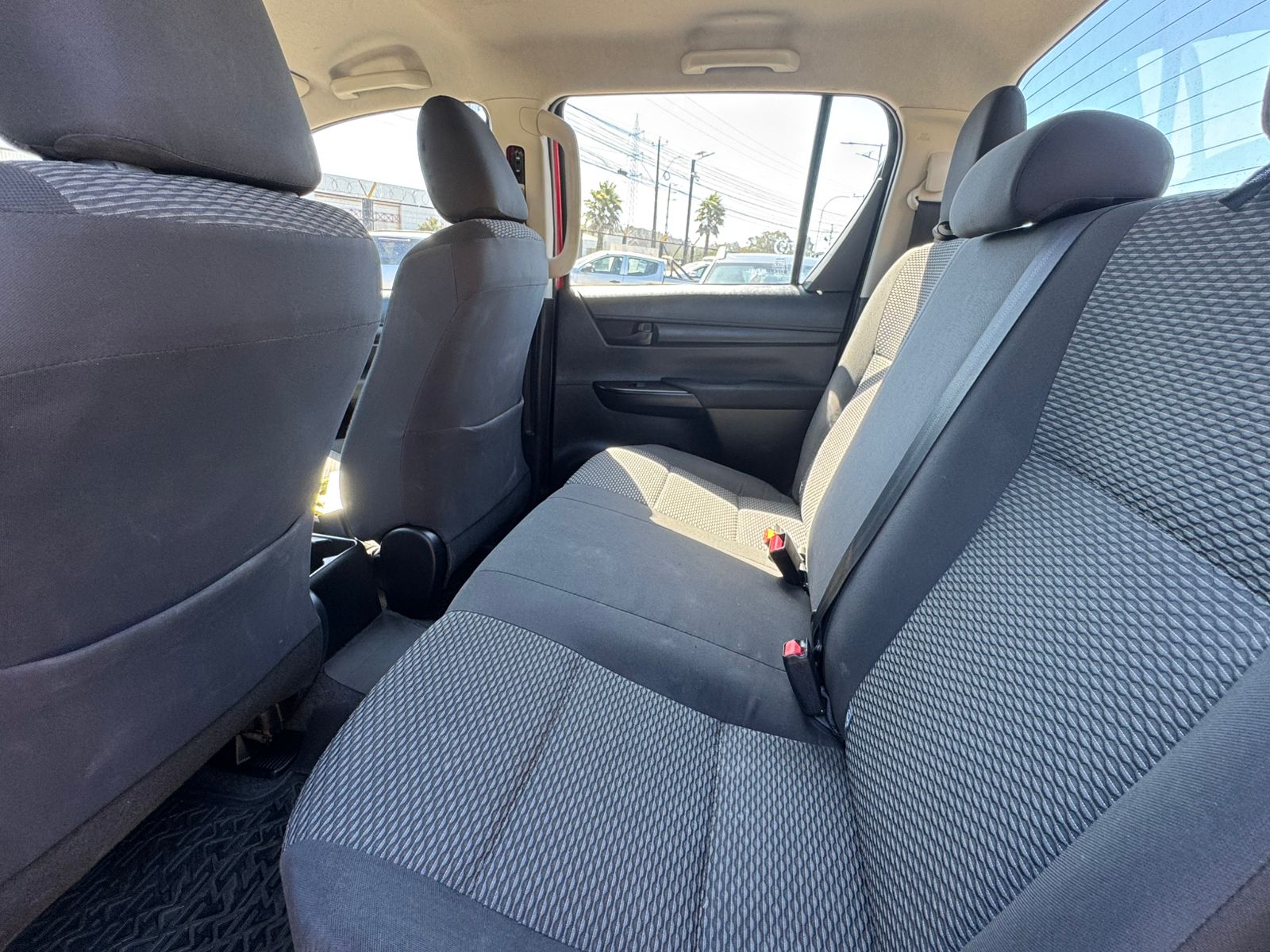 Toyota Hilux Full-Mecanica 4x2 2023 - Imagen 10