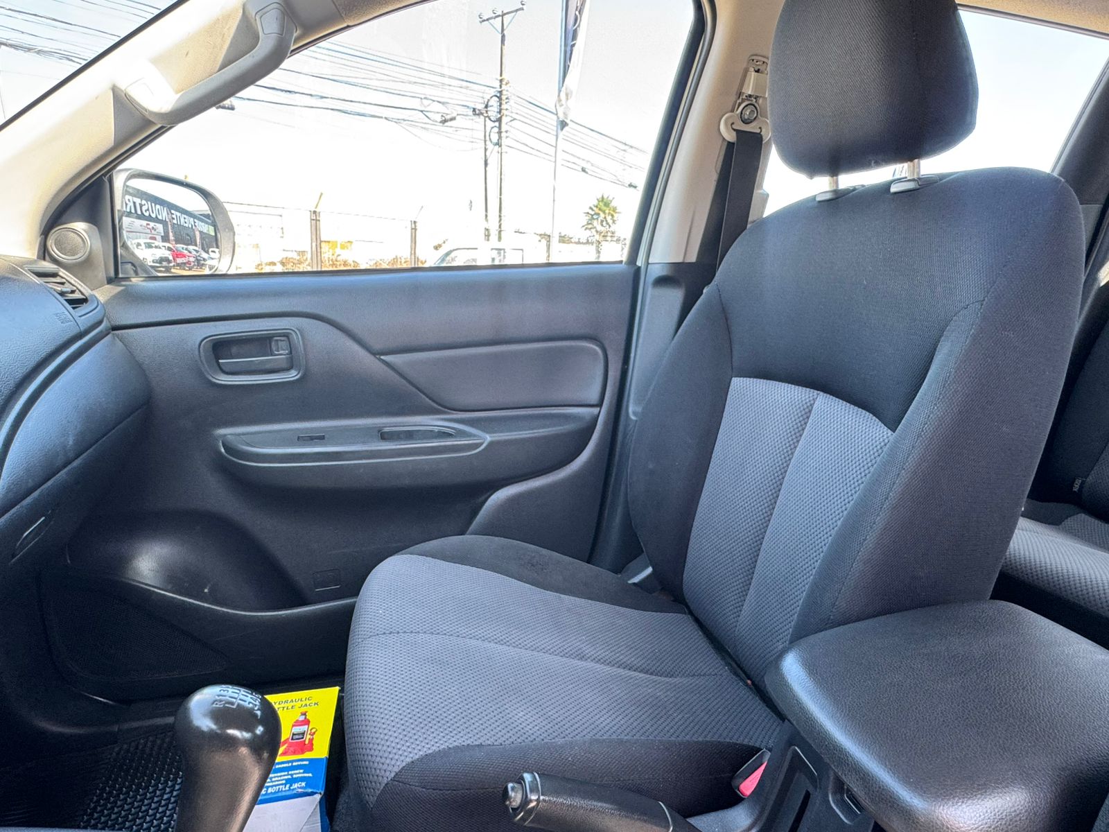 Mitsubishi L-200 Full-Mecanica 4×4 2022 - Imagen 12