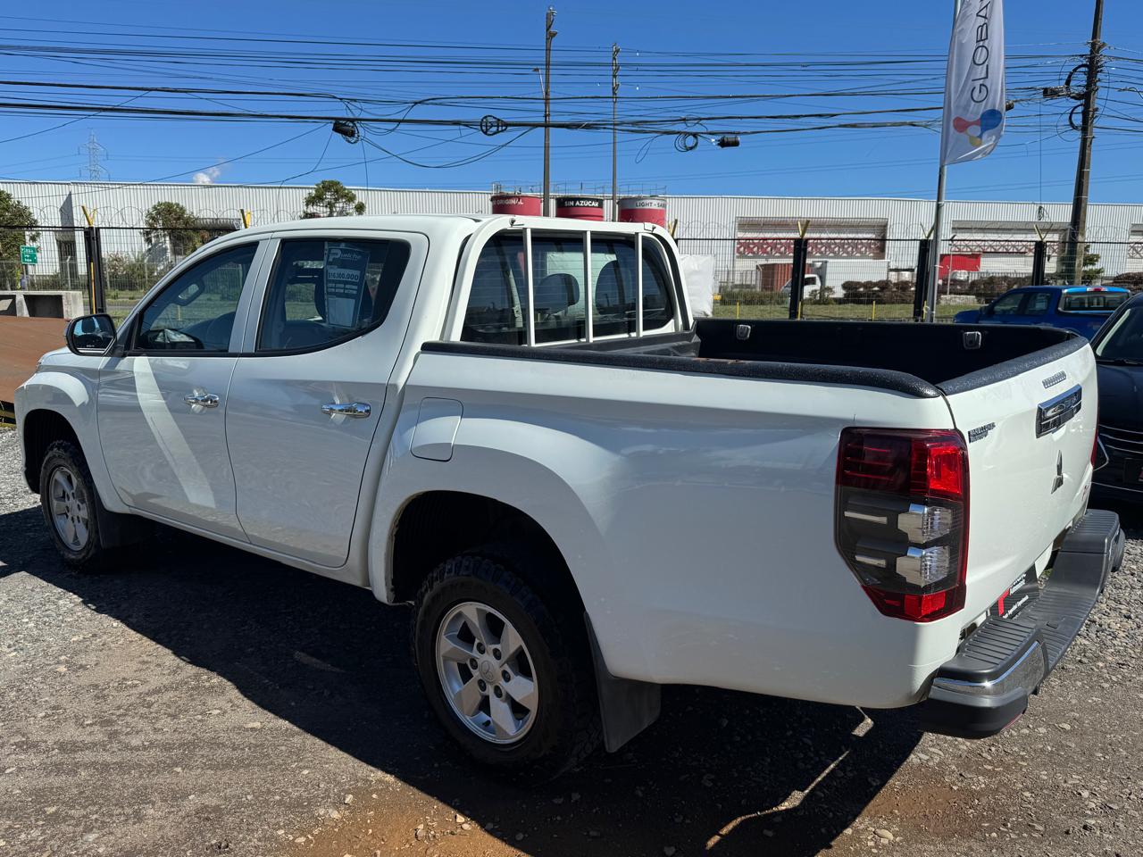 Mitsubishi L-200 Full-Mecanica 4×4 2022 - Imagen 13