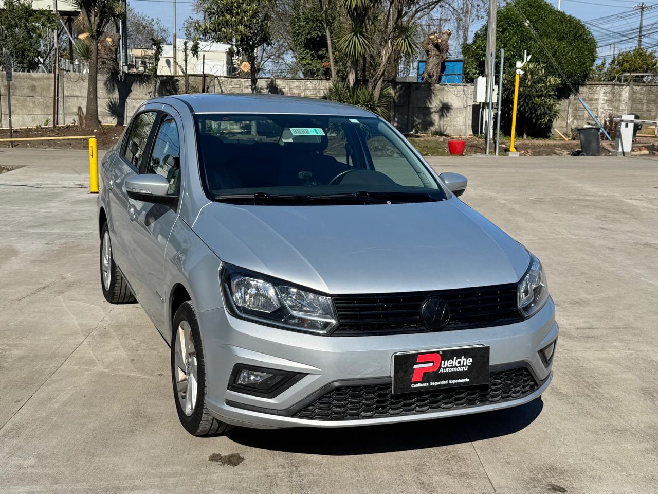 Volkswagen Voyage Highline Full-Mecanico 2023 - Imagen 2