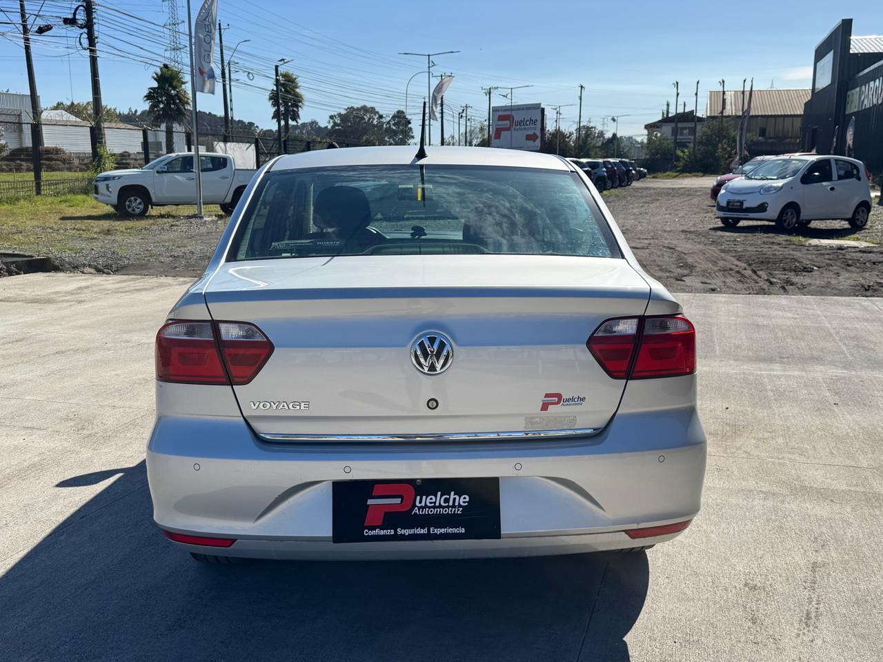 Volkswagen Voyage Highline Full-Mecanico 2023 - Imagen 13