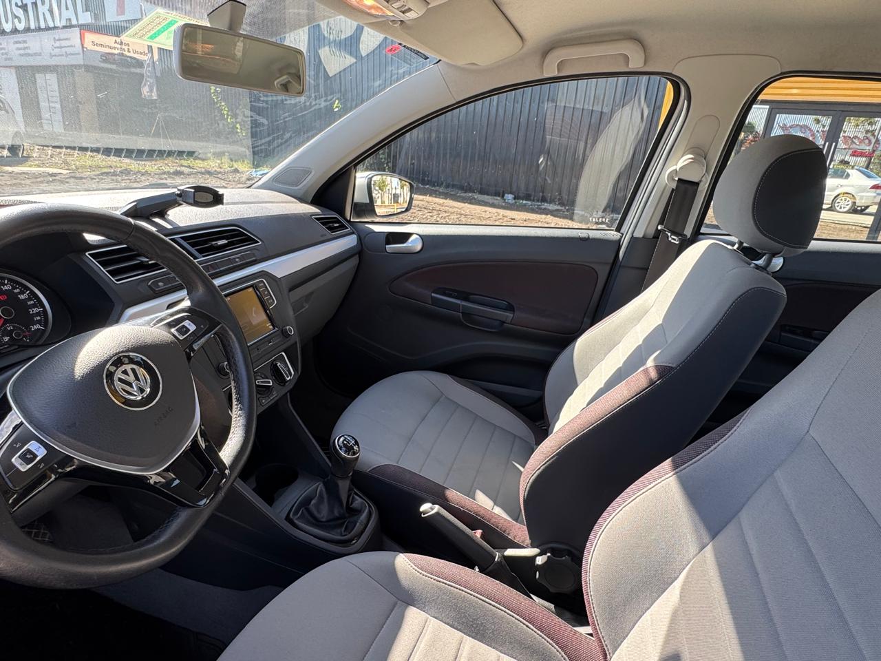 Volkswagen Voyage Highline Full-Mecanico 2023 - Imagen 6