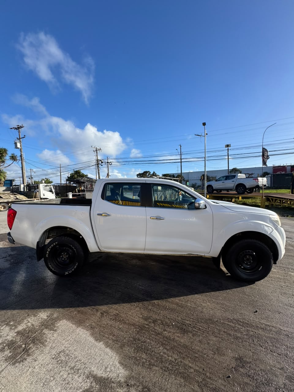 NISSAN NP300, Full Mecánica, Año 2020 - Imagen 10