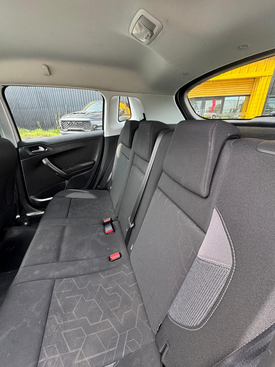 Peugeot 2008, Full-Mecánico Año 2018 - Imagen 11