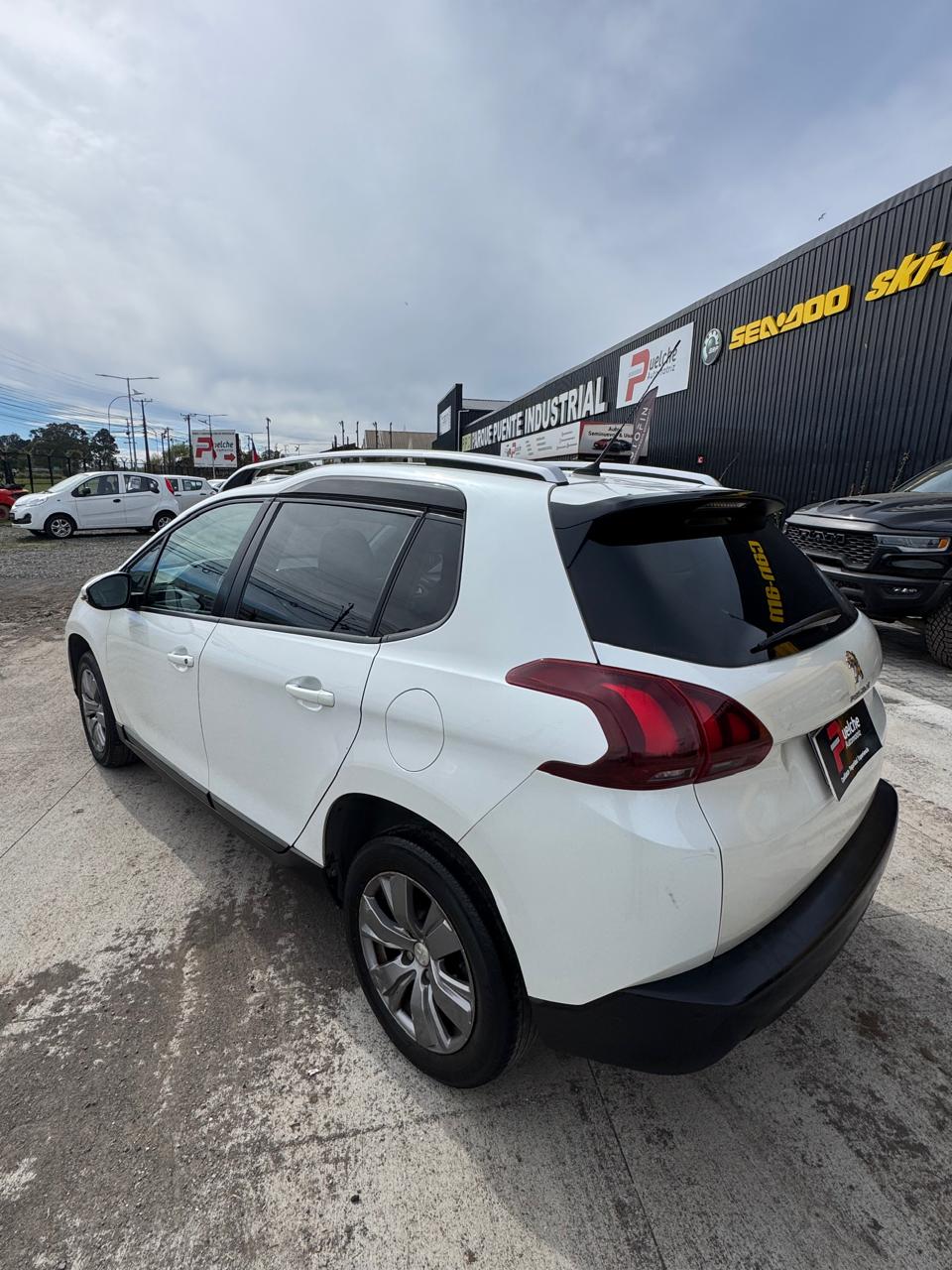 Peugeot 2008, Full-Mecánico Año 2018 - Imagen 18