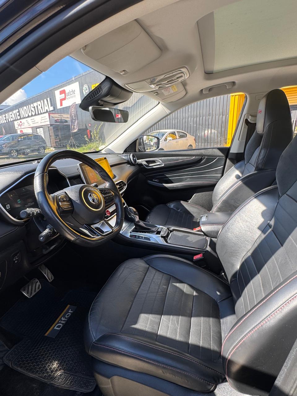 MG TROPHY 4X4 2.0 Full-Automático Año 2023 - Imagen 5